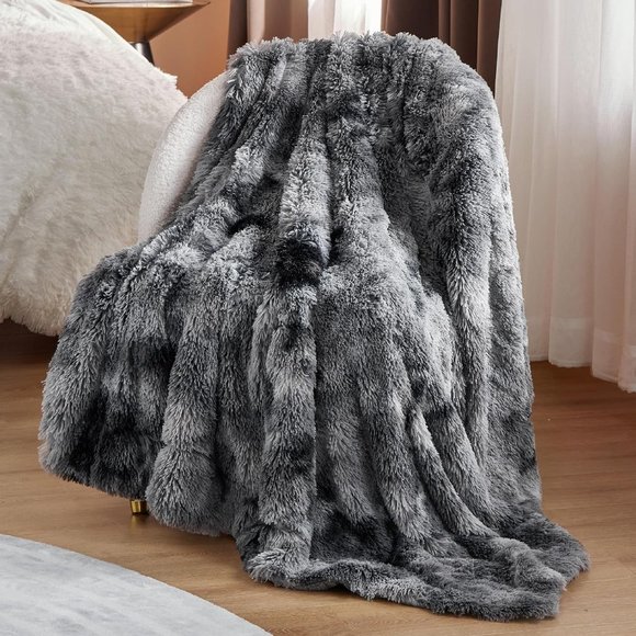 50'x60'' Soft Fuzzy Faux Fur Grey Sherpa Fleece Furry Shaggy Thick Throw Blanket - Picture 6 of 8